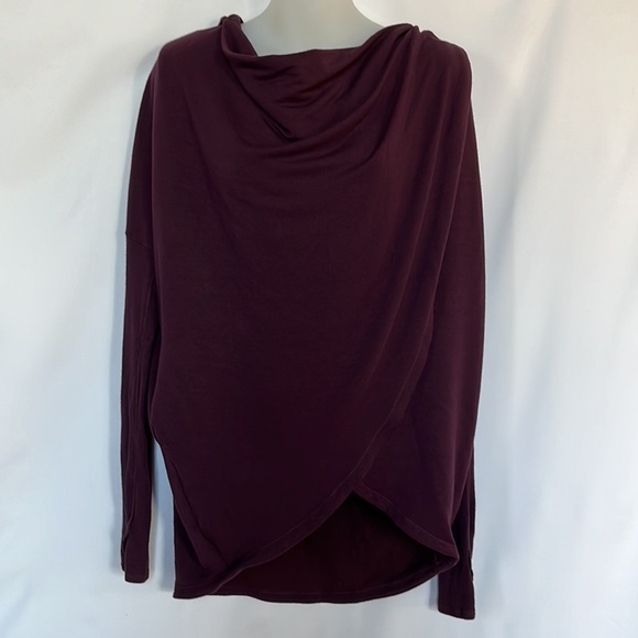 Athleta Purana Wrap Oversize Sweatshirt Yoga Studio Top Burgundy Size XXS - Picture 4 of 10